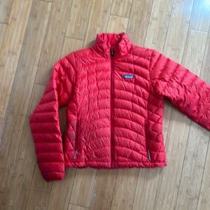Patagonia women’s down sweater, red size small